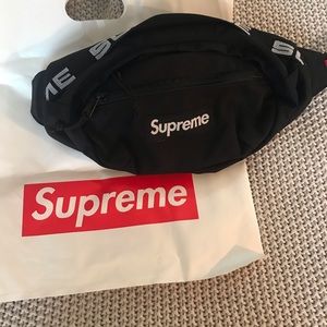 Brand new Authentic Supreme belt bag fanny pack